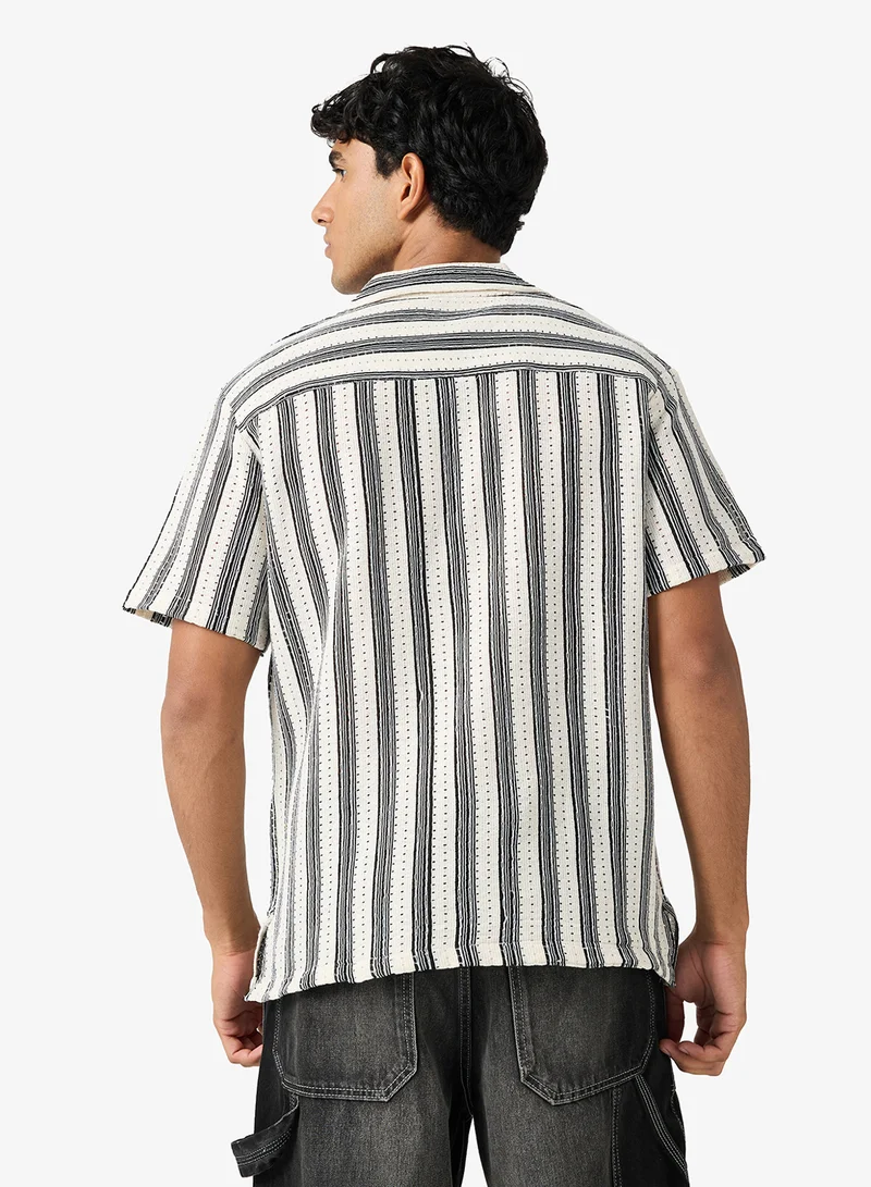 سفنتي فايف قميص كاجوال نصف كم